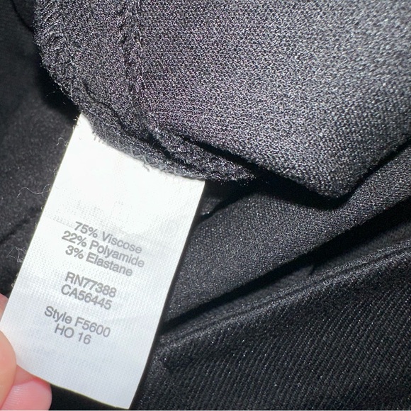 Madewell F5600 Cali Crop Demi-Boot Pants. Black Twill, Women's Size 6 - Picture 3 of 10